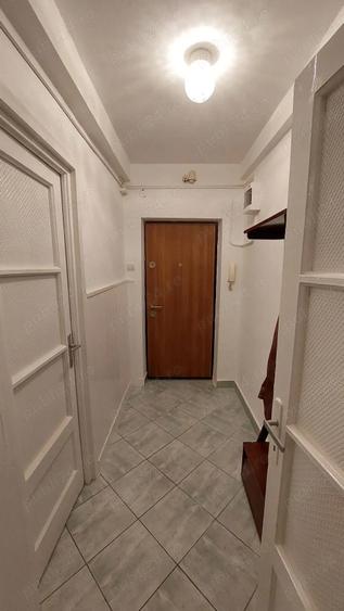 Ap 2 camere,parter zona Progresul - 8