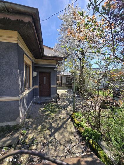 CASA DE VANZARE CU 3 CAMERE IN ZONA BUCURE?TI-NOI SEC.1 - 2