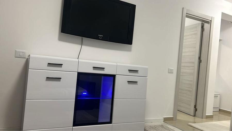 Inchiriez garsoniera Militari Rezident 34 mp direct proprietar - 2