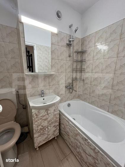 Apartament cu 3 camere semidecomandat în Gară