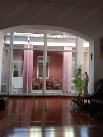 Casa 9 camere de inchiriat Destinatii multiple , Disponibila imediat - 1