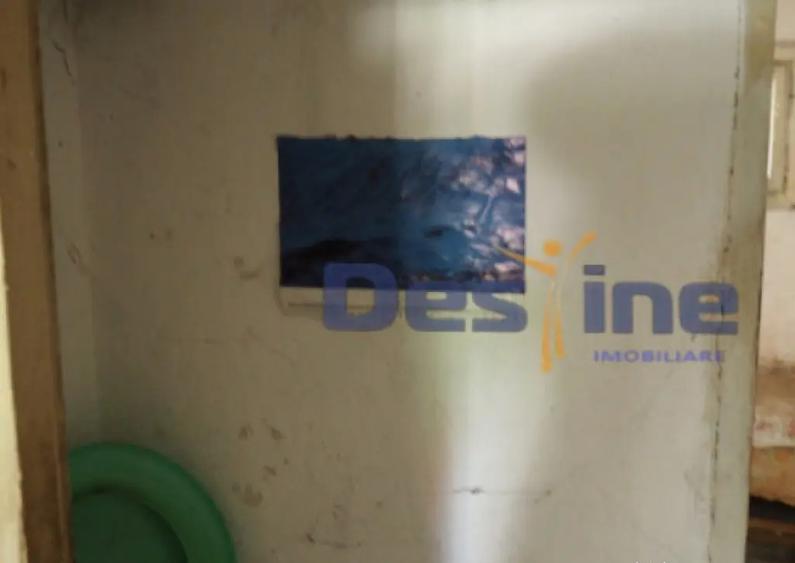 VAND CASA IN CENTRUL VECHI,DEJ,CURTE COMUNA,DE RENOVAT - 9