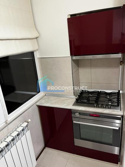 Apartament cu 3 camere decomandat, mobilat în Lunei