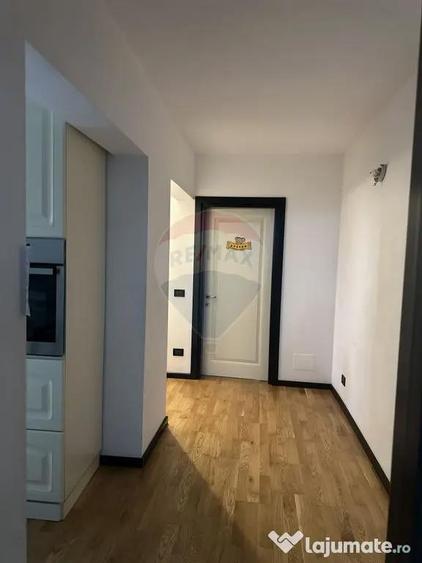 Apartament cu 3 camere de vanzare in zona Central - 3