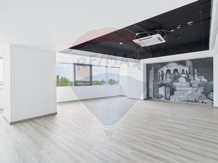 Spațiu de birouri disponibil spre închiriere în Băneasa 171–615 mp - 7