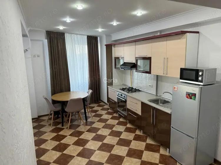 Garsoniera de vanzare in zona Aparatorii Patriei in apropiere de metrou