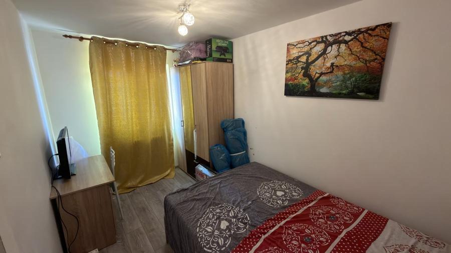 Apartament cu 3 camere semidecomandat, mobilat în Blaj