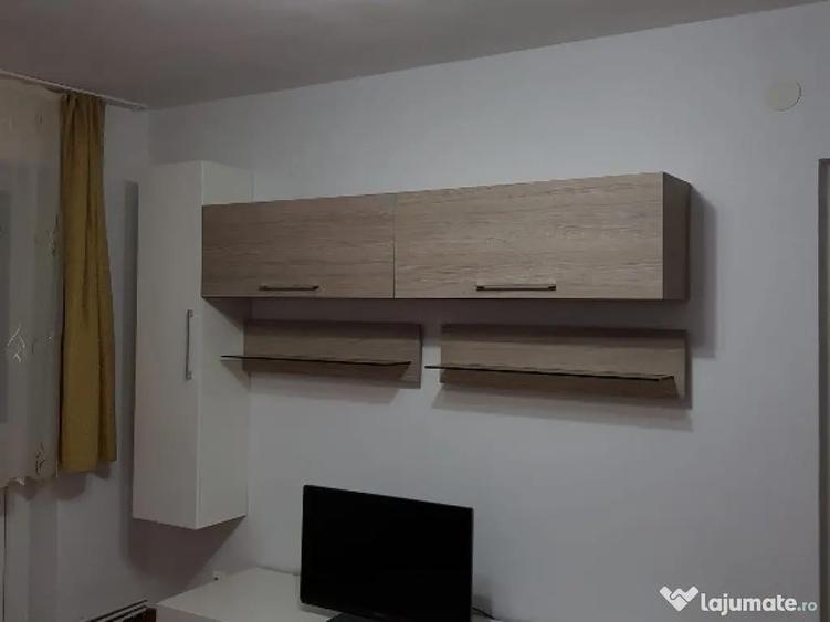Inchiriez apartament 2 camere in Deva, etaj 3, mobilat, Al. Pacii - 17