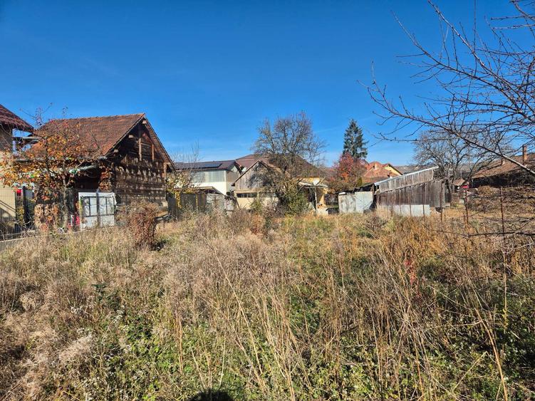 CASA DE VANZARE in FLORESTI pe strada AVRAM IANCU c u teren 1580 MP - 2