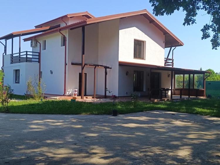 Vila 4 camere in Snagov, suprafata utila 240 mp, suprafata teren 1100 mp. - 27