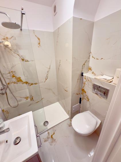 Unirii, Bratianu vizavi de Magazinul Cocor, Renovare - Premium! - 11