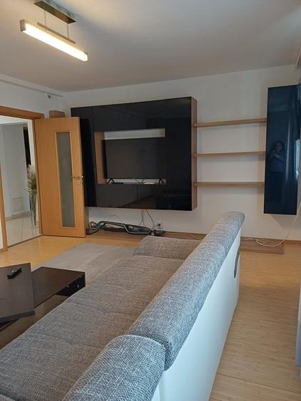 13 Septembrie, Liceul Odobleja - 11