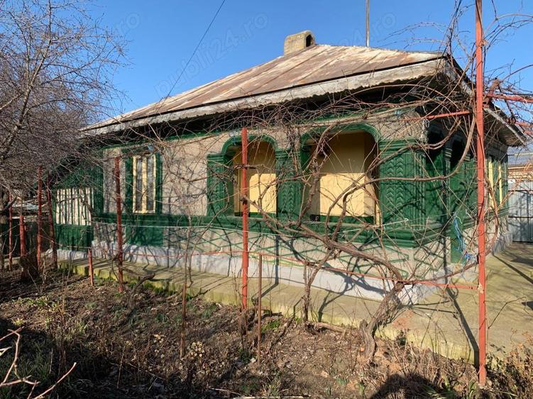 Casa cu poten?ial comercial in Grindu, jude?ul Ialomi?a - 18000 Euro - 3