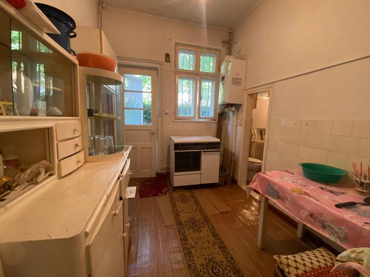 Apartament 3 camere Copou - Lascăr Catargi , la vila - 9