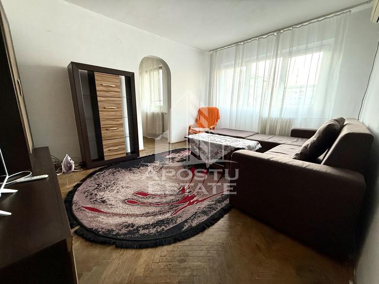 Apartament de vanzare cu 3 camere, etajul 2, zona Girocului, Timisoara - 3