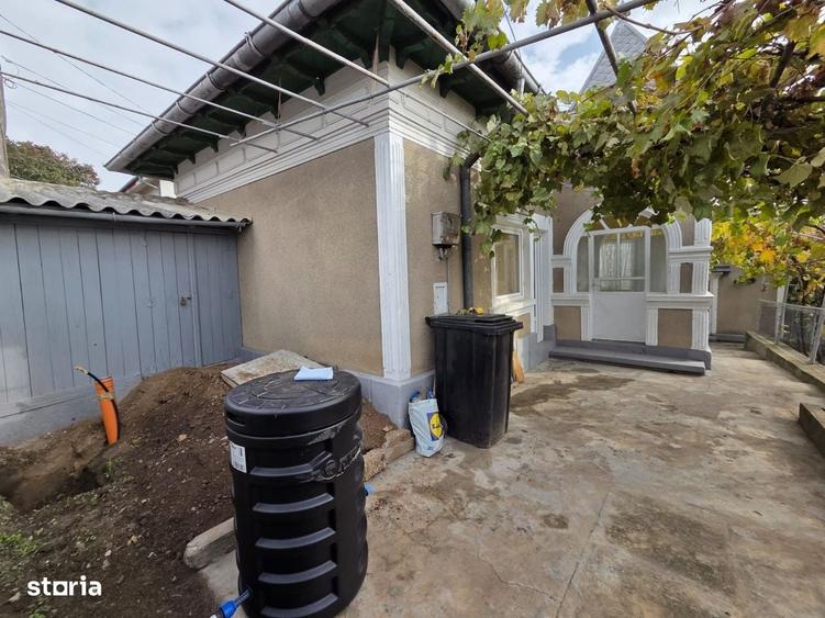 Casă cu 3 camere cu Teren 270 Mp în Central