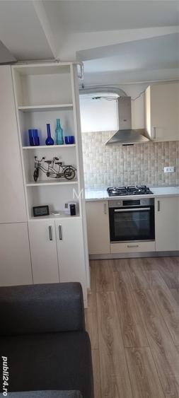 Particular 2 dec. LUX Universitate full mobilate si utilate