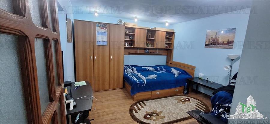 Casa  spatioasa cu 5 camere si curte proprie in Zona Bratianu, Constanta - 3