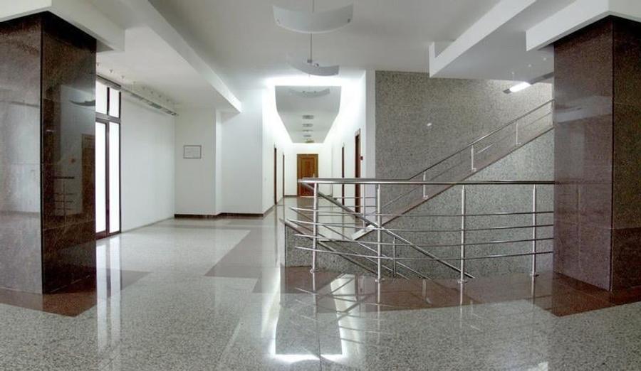 Spatii de birouri diverse dimensiuni - zona ultracentrala - 25