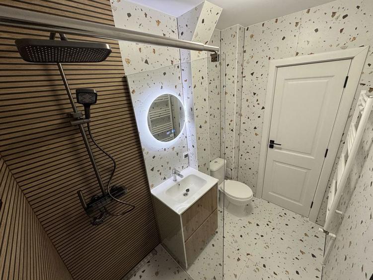 Apartament 3 camere + garaj si beci - 1