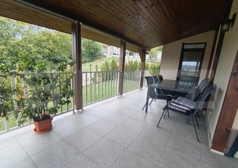 Casa cu 3 camere in suprafa?a de 122 mp ?i un teren de 5 - 16