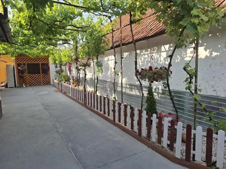 Casa 3 camere in Nadlac renovata recent - 9