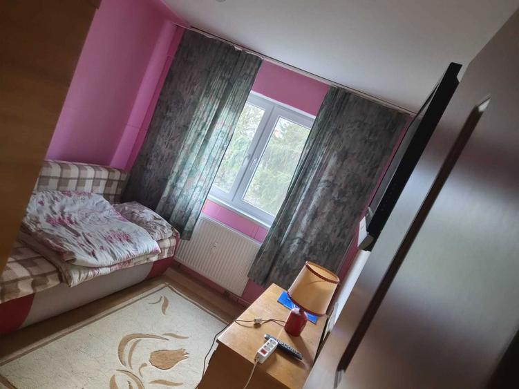 Inchiriez Apartament cu 2 camere - 2