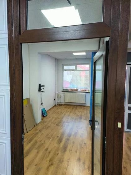 Spatiu comercial - birouri - Trocadero - 4.000 lei/luna negociabil (Cod E13) - 2