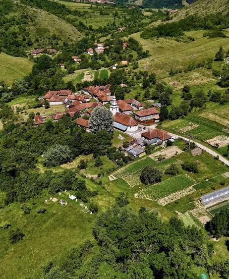 Vand loc de casa in judetul Bihor licalitate Cimp - 1