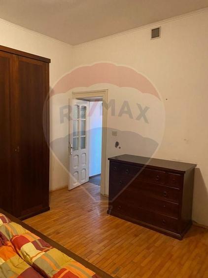 Casa / Vila cu 5 camere de vanzare in zona Central - 12