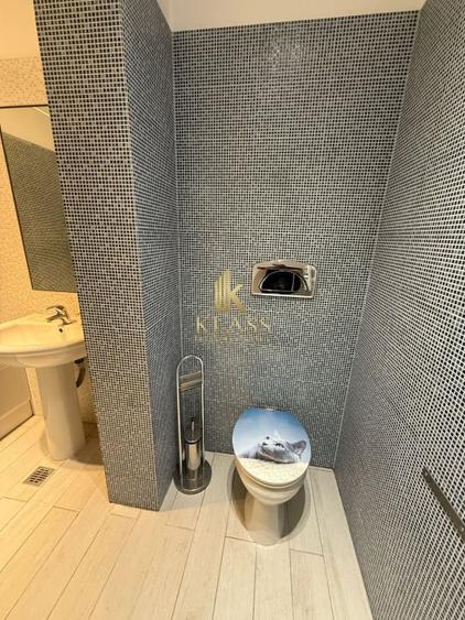 De vanzare apartament decomandat cu 4 camere  in Baneasa - 15