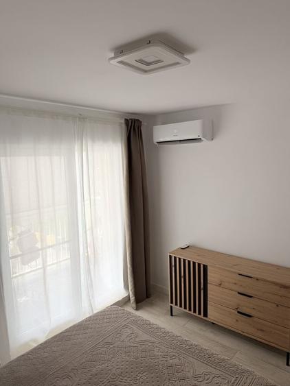 Apartament cu 3 camere decomandat în Mogoșoaia