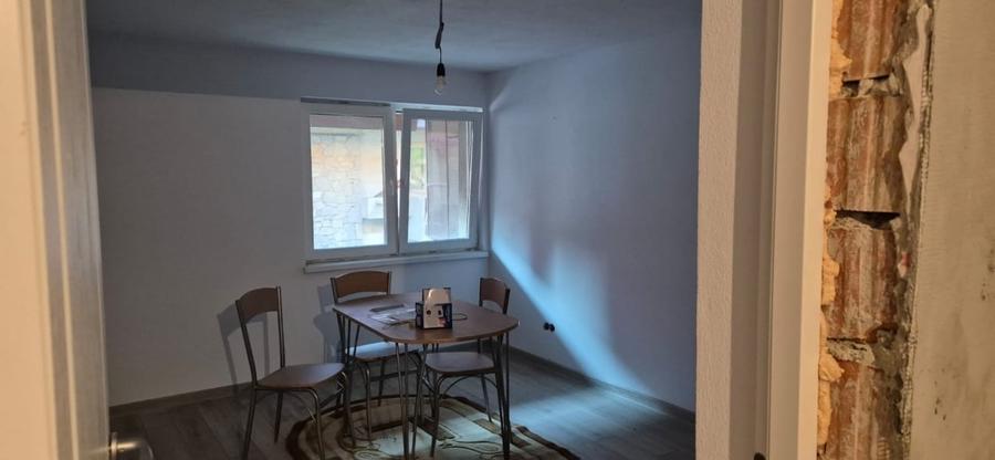 Apartament 2 camere Decomandat Centrala Renovat incalzire pardoseala Pod Mansard - 1