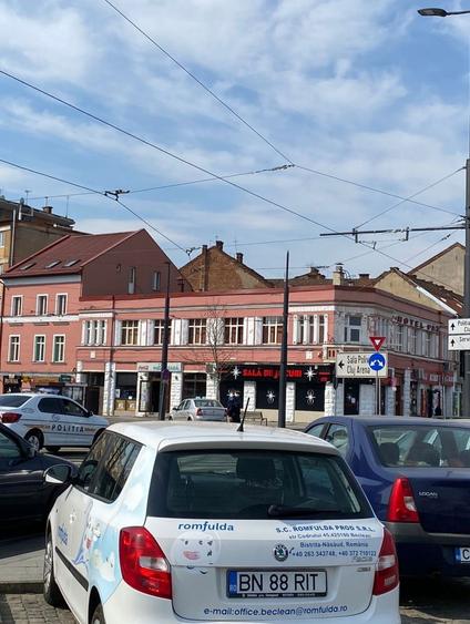 Inchiriez cladire in zona garii - 3