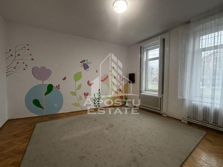 Casa partial mobilata, curte proprie,  zona Lunei - 10