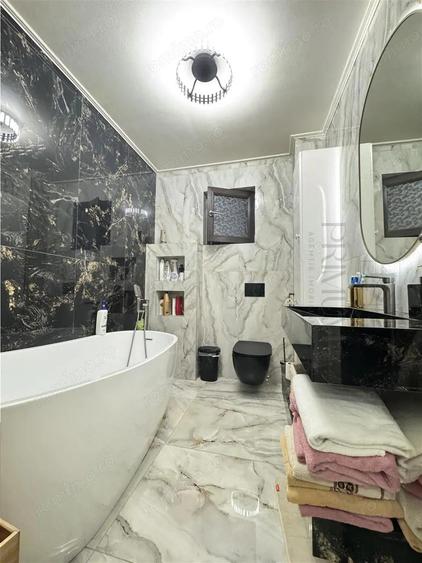 MEHALA - VILA SPATIOASA - 9 CAMERE - GARAJ - TEREN GENEROS - 3