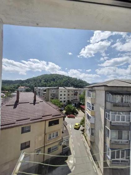 Apartament 3 camere Comane?ti, central. - 1