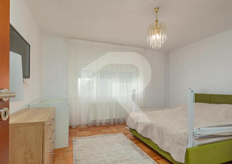 Vila de vanzare in Bu?teni 8 dormitoare, vedere dire - 8