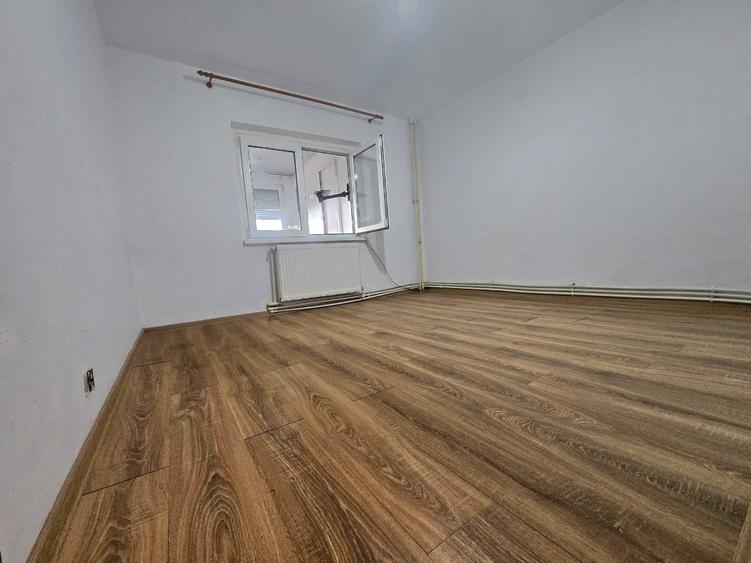 Ap. 2 cam cf I dec, zona Calarasi 4 parter - 6