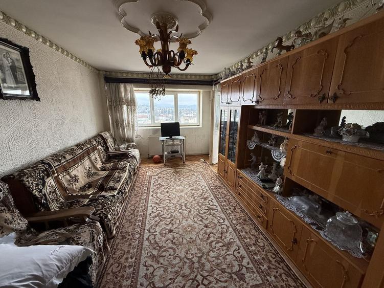 Ap 4 camere 90 mp+boxa+1 camera pe hol ultracentral b-dul Carol 1 - 2