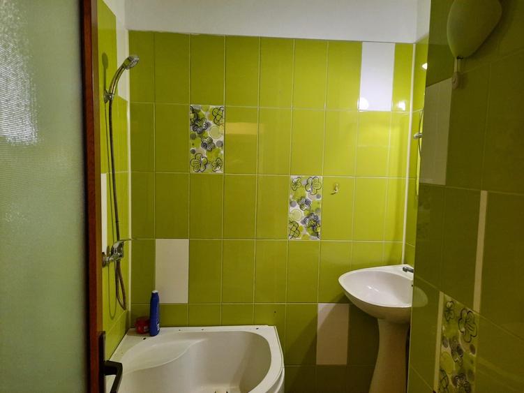 Apartament cu 2 camere decomandat în Gară