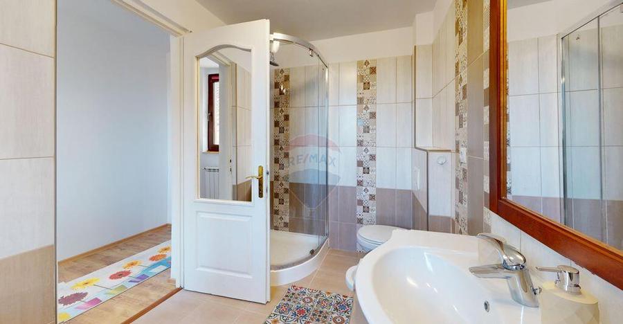 Duplex integral renovat, 3 camere , 2 bai, garaj, 403 mp ... - 10