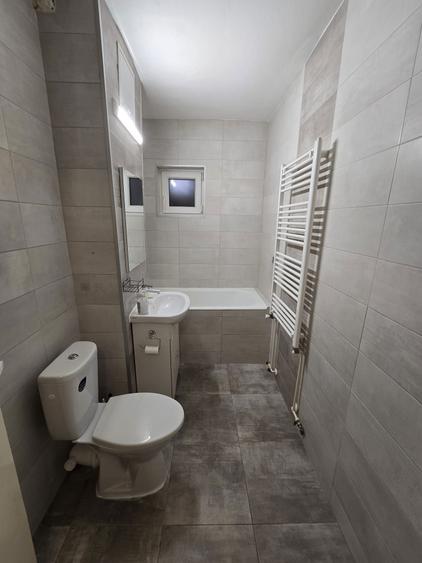 Inchiriez apartament 2 camere decomandat - 3