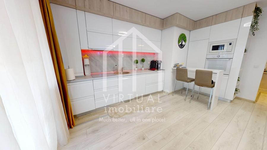 Apartament cu 3 camere decomandat, mobilat în Piața Cluj