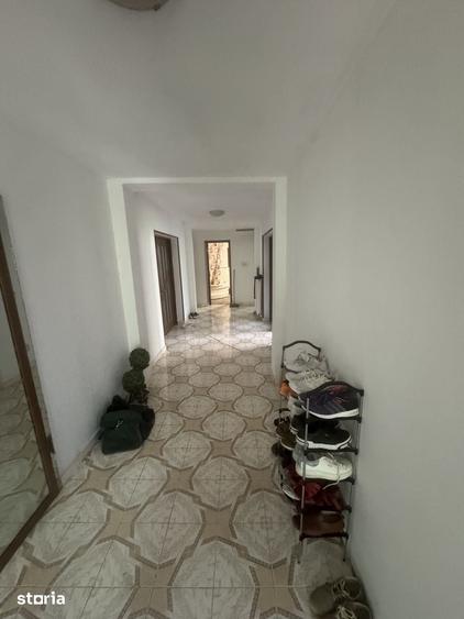 Casă cu 4 camere cu Teren 600 Mp în Central