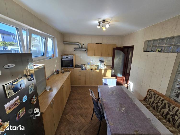 Casă cu 5 camere cu Teren 612 Mp în Central