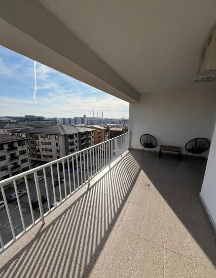 Apartament cu 2 camere decomandat în Titan