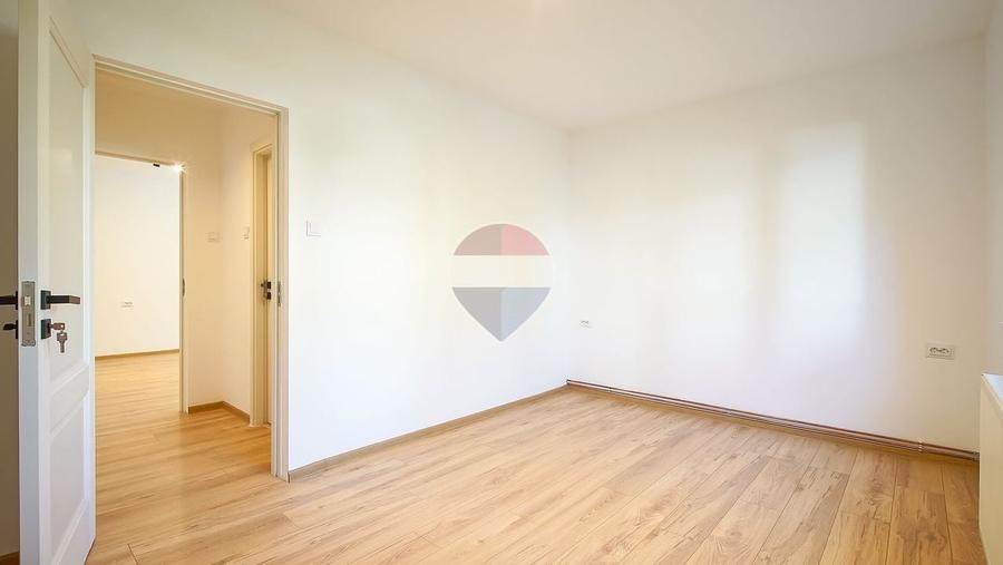 Apartament cu 2 camere semidecomandat în Astra