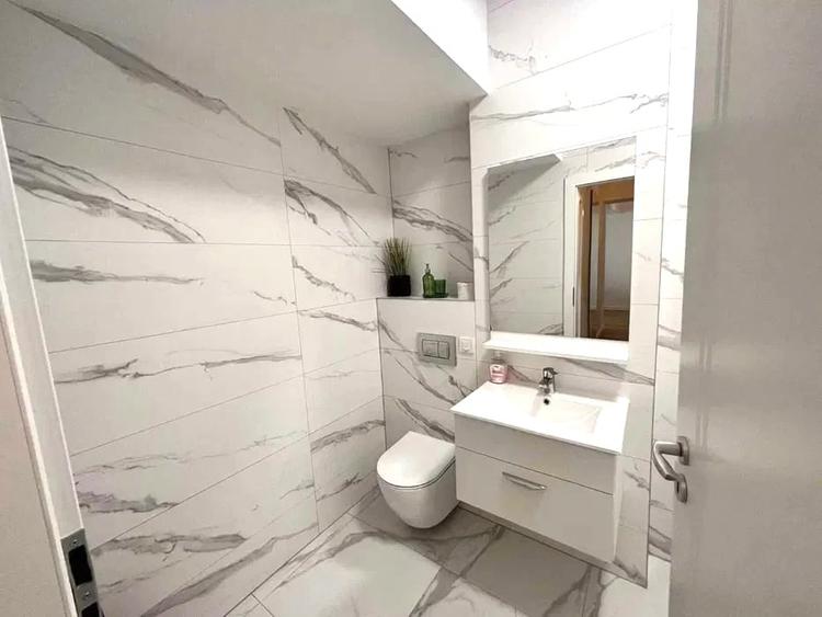 Apartament cu 2 camere semidecomandat, mobilat în Pipera