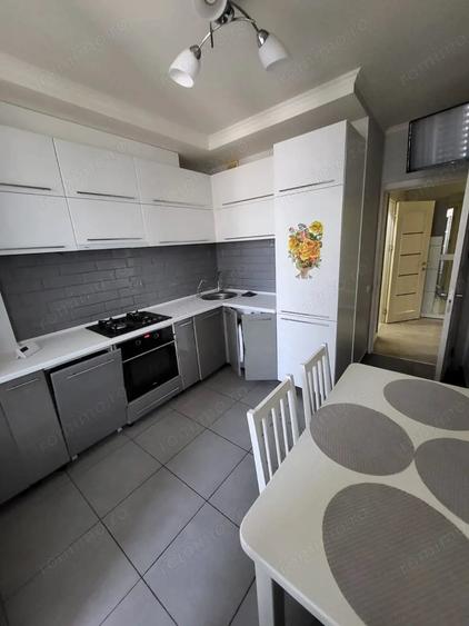 Apartament cu 2 camere decomandat în Gheorghe Lazăr